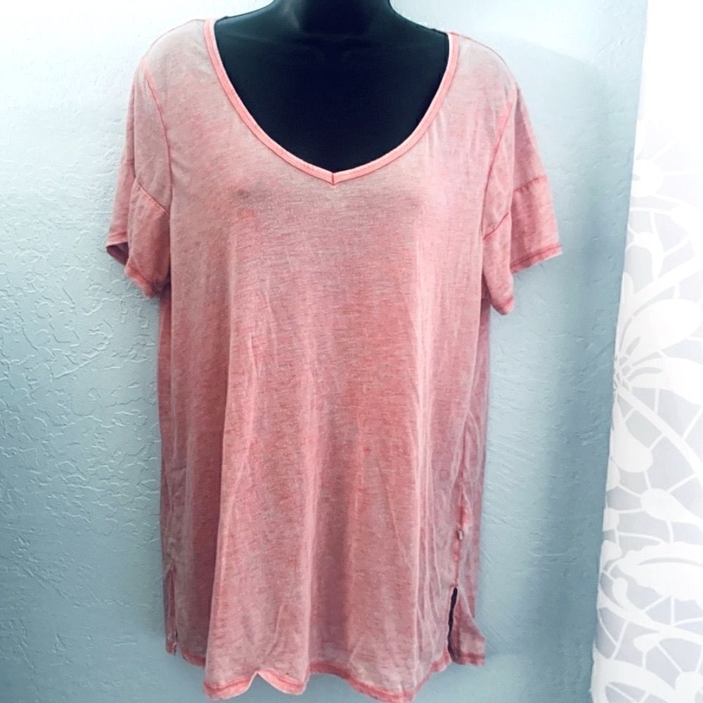 Marika Pink Washed V-Neck T-shirt Size Large